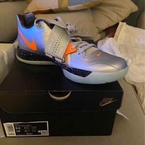 new KD 4 galaxy available for local pick up Bronx,Manhattan,westchester area